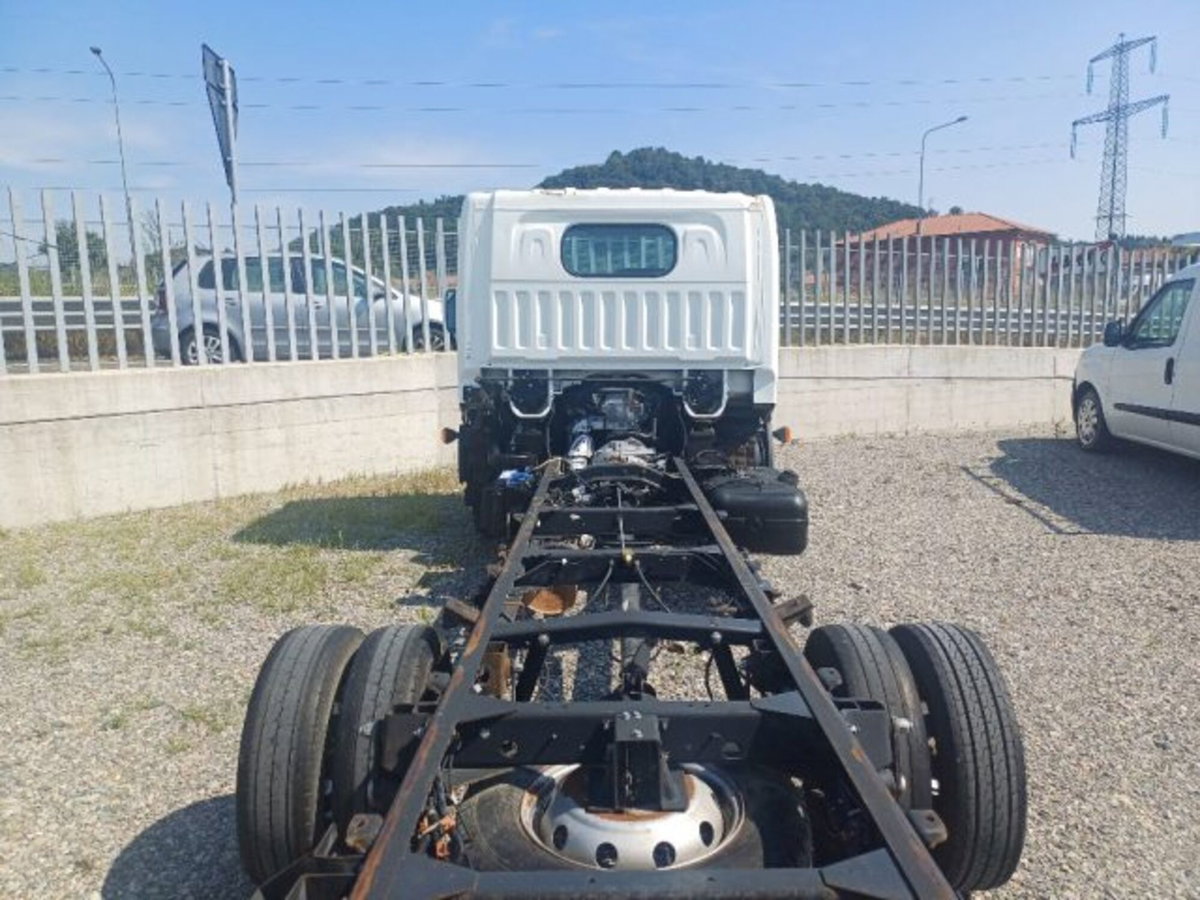 Nissan Cabstar 35.12 2.5 TDI 121CV PC-RG Cabinato (3)