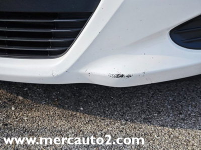 Toyota Yaris 1.0 3 porte Active (10)