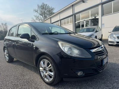 Opel Corsa 1.2 5 porte Club usata