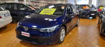 Volkswagen Golf Variant 2.0 TDI SCR DSG Life usata