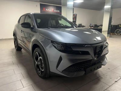 Alfa Romeo Junior elettrica Speciale 156cv nuova