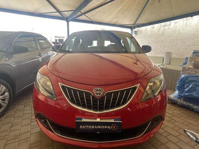 Lancia Ypsilon 1.0 FireFly 5 porte S&S Hybrid Silver Plus usata