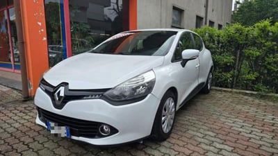 Renault Clio 1.2 75CV 5 porte Wave usata