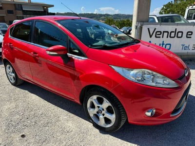 Ford Fiesta 1.4 5 porte Bz.- GPL Titanium usata