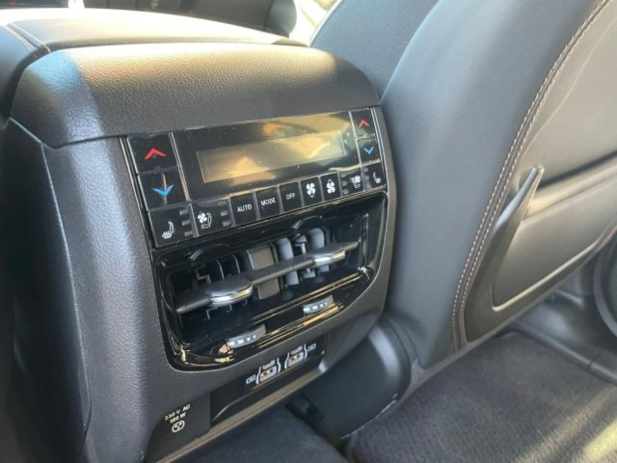 Jeep Grand Cherokee 2.0 atx phev Summit Reserve 4xe auto (13)