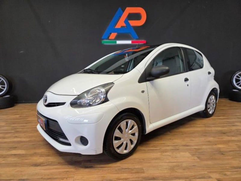 Toyota Aygo 1.0 12V VVT-i 5 porte Cool Soda Connect