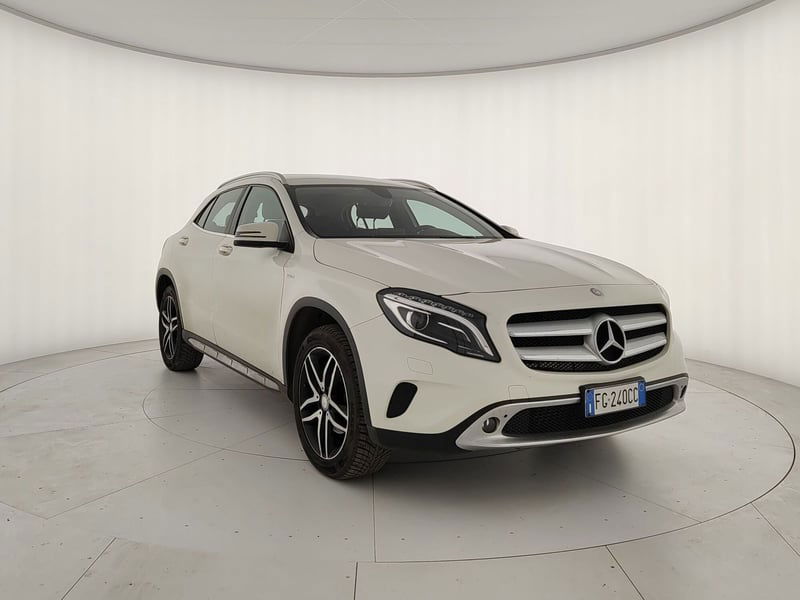 Mercedes-Benz GLA SUV 200 d Enduro Activity