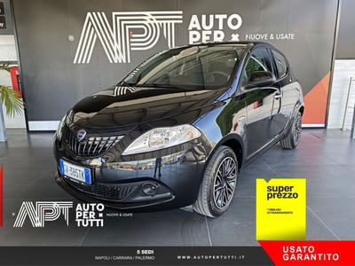 Lancia Ypsilon 1.0 FireFly 5 porte S&S Hybrid Silver Plus usata