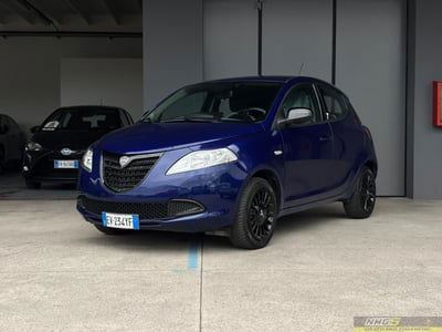 Lancia Ypsilon 1.2 69 CV 5 porte Silver usata