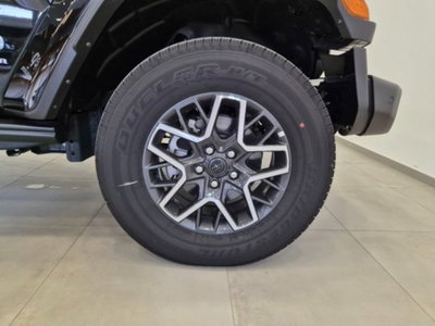 Jeep Wrangler Unlimited 2.0 Turbo Sahara (7)