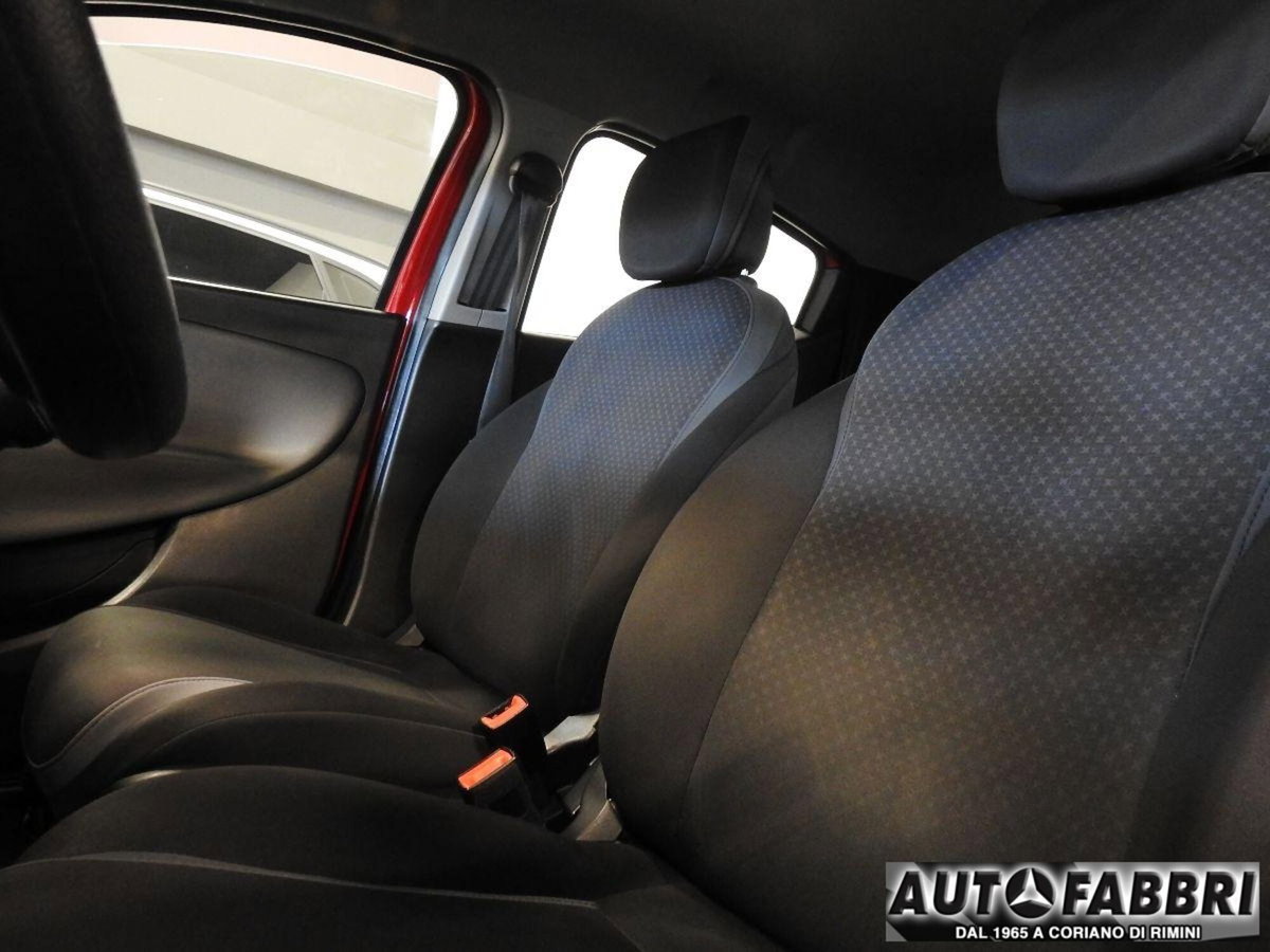 Lancia Ypsilon 1.3 MJT 16V 80 CV 5 porte S&S Silver (10)