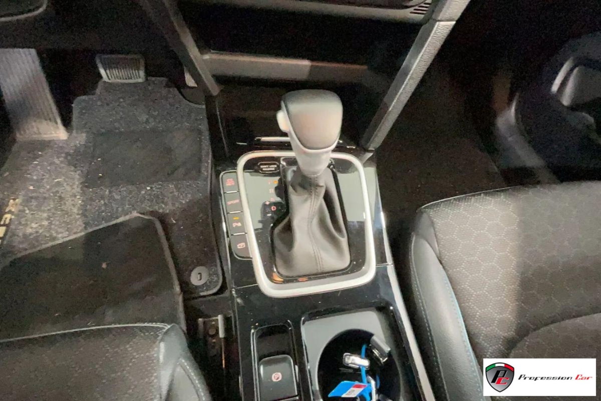 Kia XCeed 1.6 gdi phev Style 141cv dct (13)