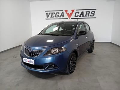 Lancia Ypsilon 1.0 FireFly 5 porte S&S Hybrid Ecochic Gold usata