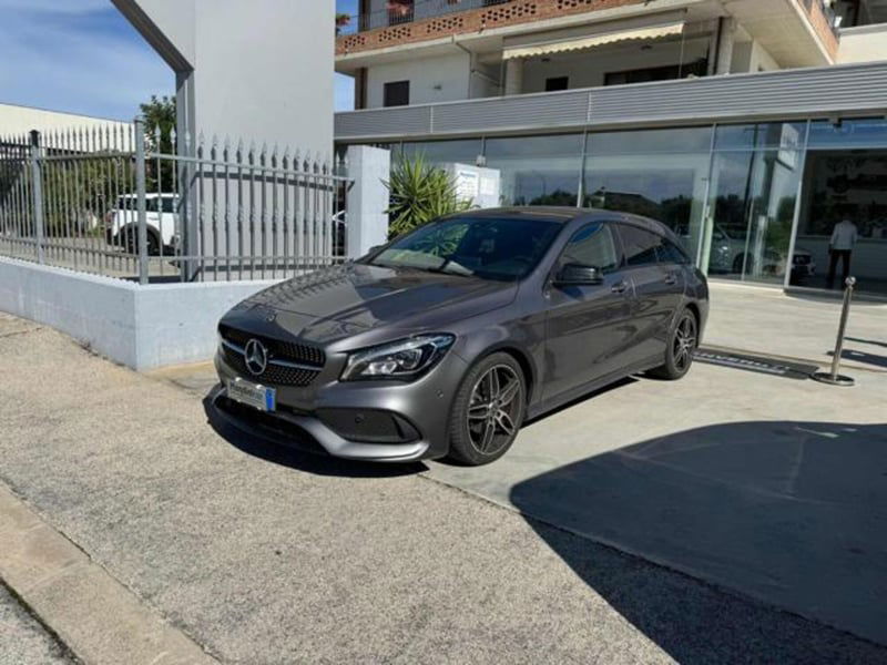 Mercedes-Benz CLA Shooting Brake 200 d Automatic 4Matic Shooting Brake Premium