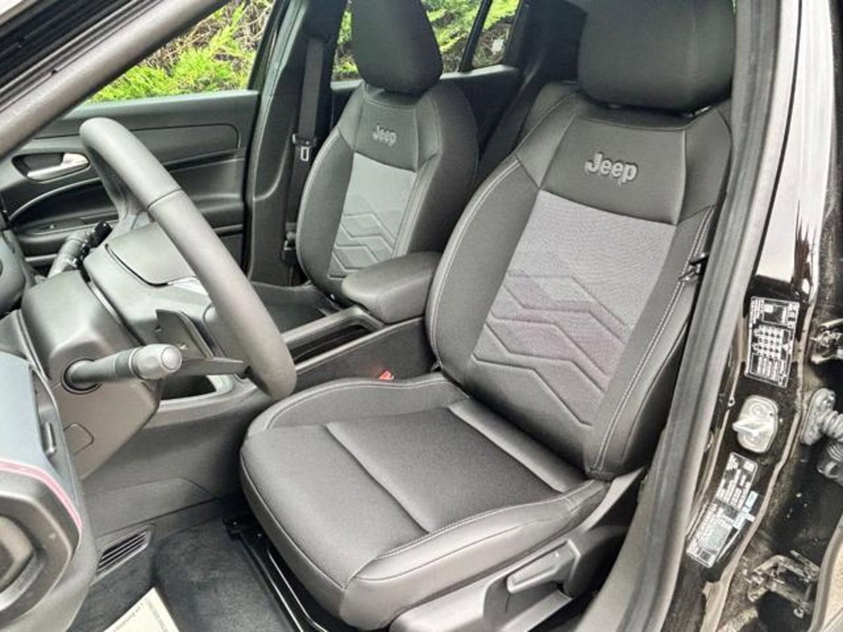 Jeep Avenger 1.2 turbo Summit fwd 100cv (8)