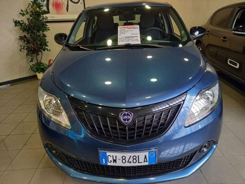 Lancia Ypsilon 1.0 FireFly 5 porte S&S Hybrid Ecochic Silver