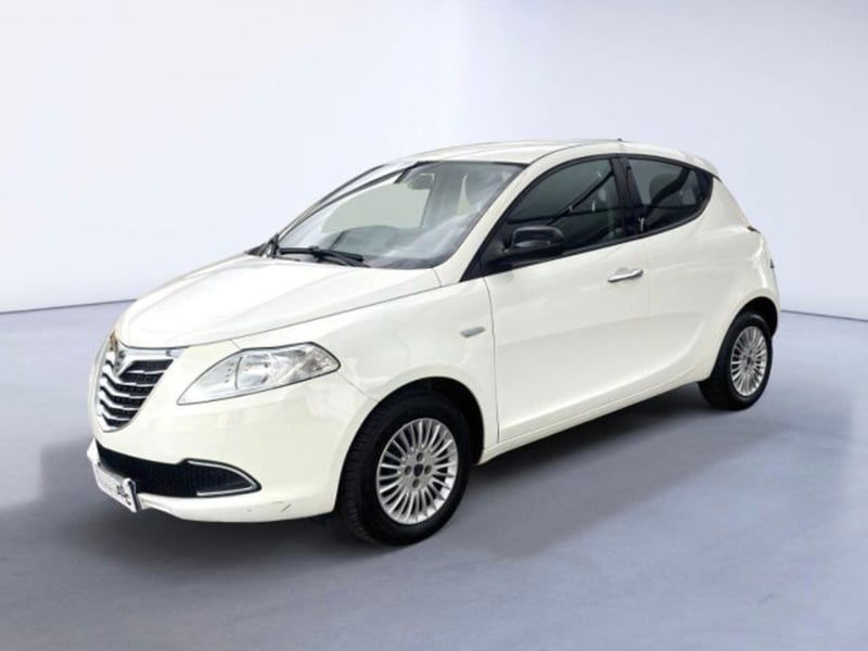 Lancia Ypsilon 1.2 69 CV 5 porte Gold