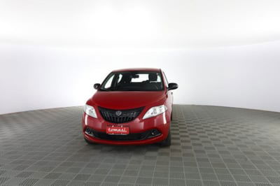 Lancia Ypsilon 1.0 FireFly 5 porte S&S Hybrid Ecochic Silver usata