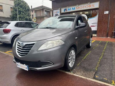 Lancia Ypsilon 1.2 69 CV 5 porte Silver usata