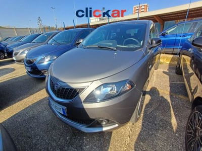 Lancia Ypsilon 1.0 FireFly 5 porte S&S Hybrid Ecochic Gold usata