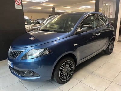 Lancia Ypsilon 1.0 FireFly 5 porte S&S Hybrid Ecochic Gold usata