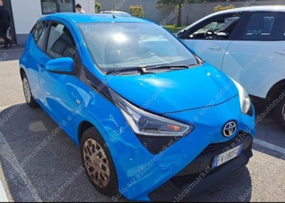 Toyota Aygo 1.0 VVT-i 72 CV 5 porte x-cite usata