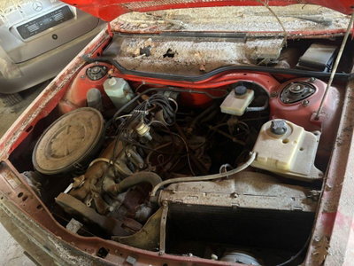 Audi 100 2.1i 4 porte CD 5E (11)