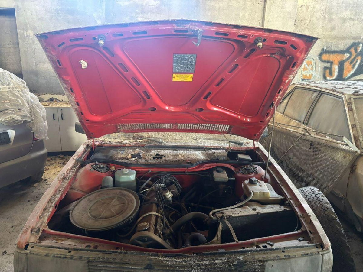 Audi 100 2.1i 4 porte CD 5E (13)