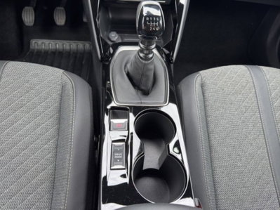 Peugeot 2008 1.2 puretech Allure s&s 100cv (16)
