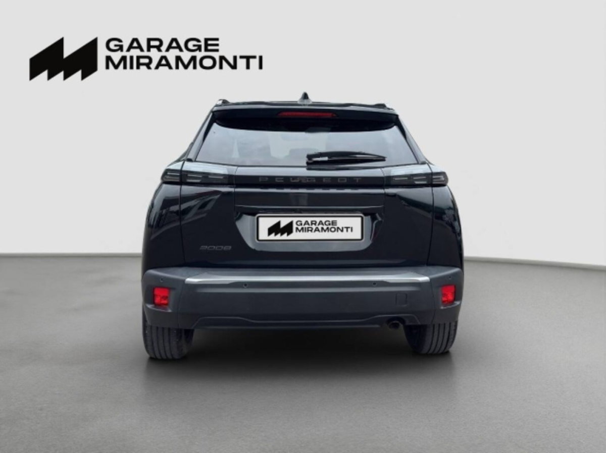 Peugeot 2008 1.2 puretech Allure s&s 100cv (5)