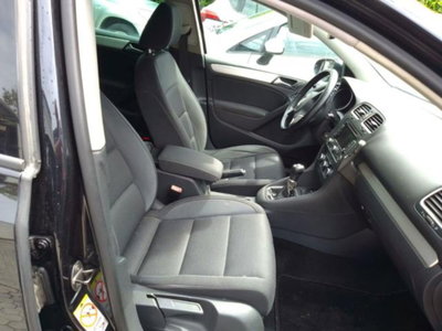 Volkswagen Golf 2.0 TDI 140CV DPF 5p. Highline (9)