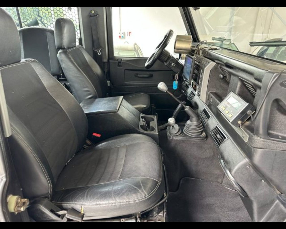 Land Rover Defender 90 2.5 Td5 Station Wagon S (13)