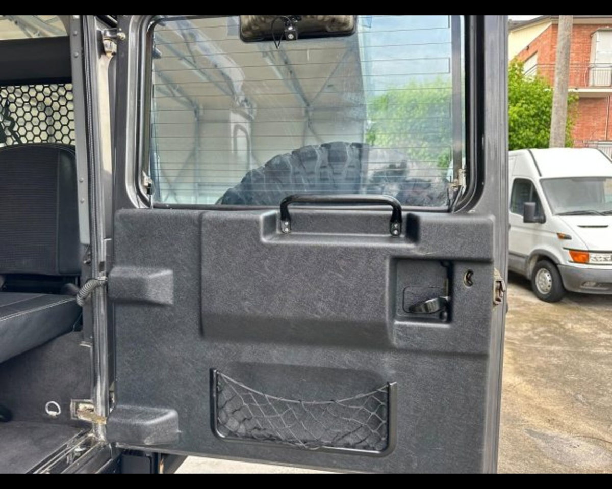 Land Rover Defender 90 2.5 Td5 Station Wagon S (20)