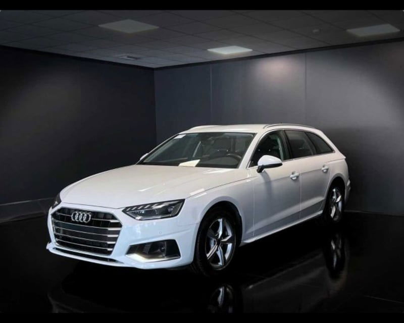 Audi A4 Avant 30 TDI/136 CV S tronic Business Advanced