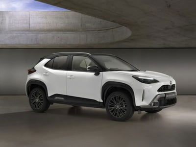 Toyota Yaris Cross 1.5h GR Sport Black Sky fwd 116cv e-cvt usata