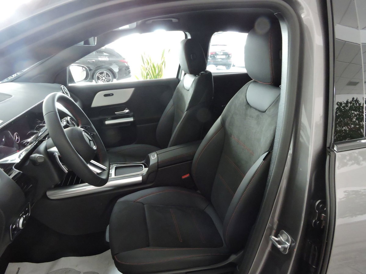 Mercedes-Benz GLA SUV 250 e phev AMG Line Advanced Plus auto (12)