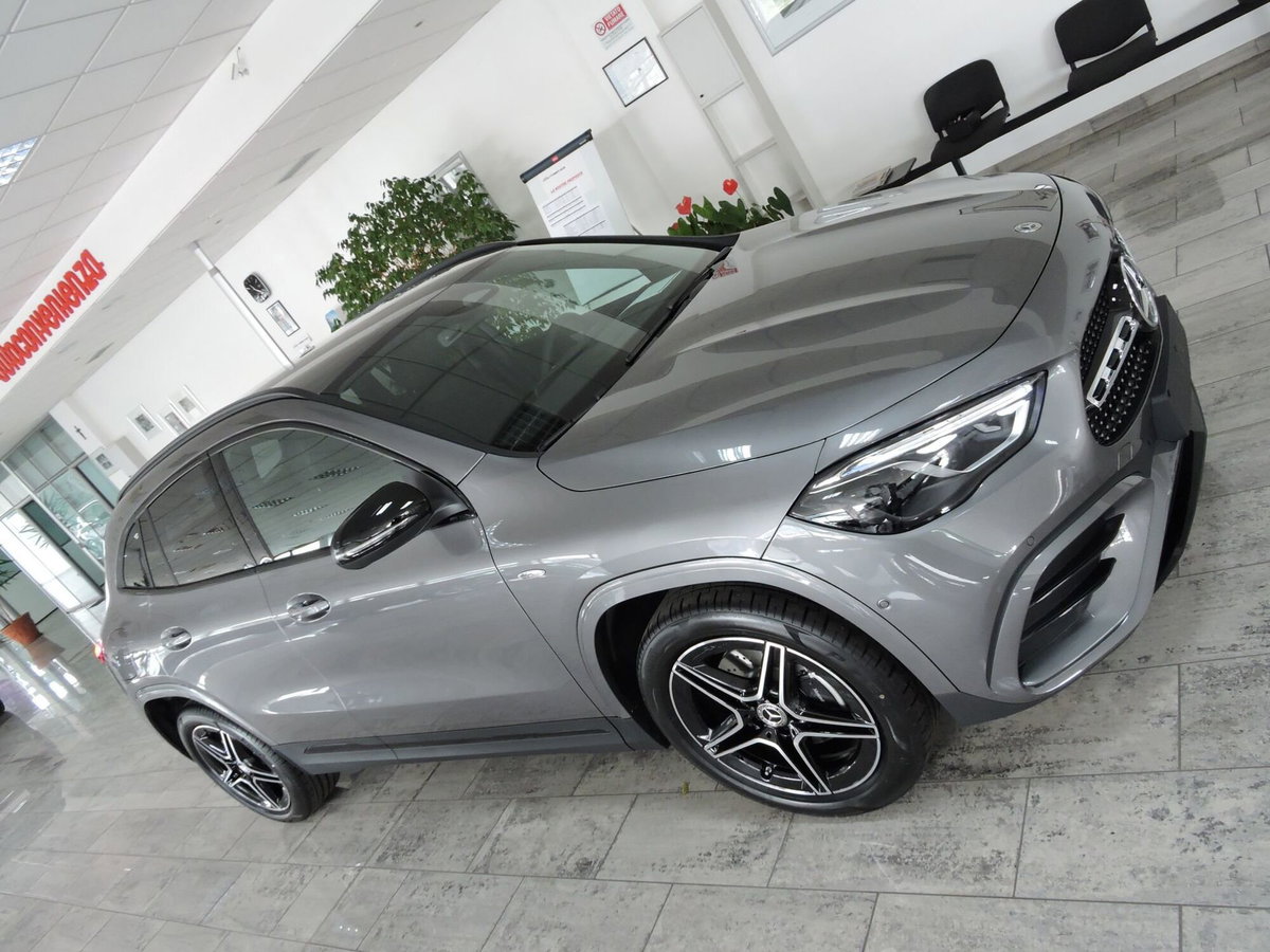 Mercedes-Benz GLA SUV 250 e phev AMG Line Advanced Plus auto (3)