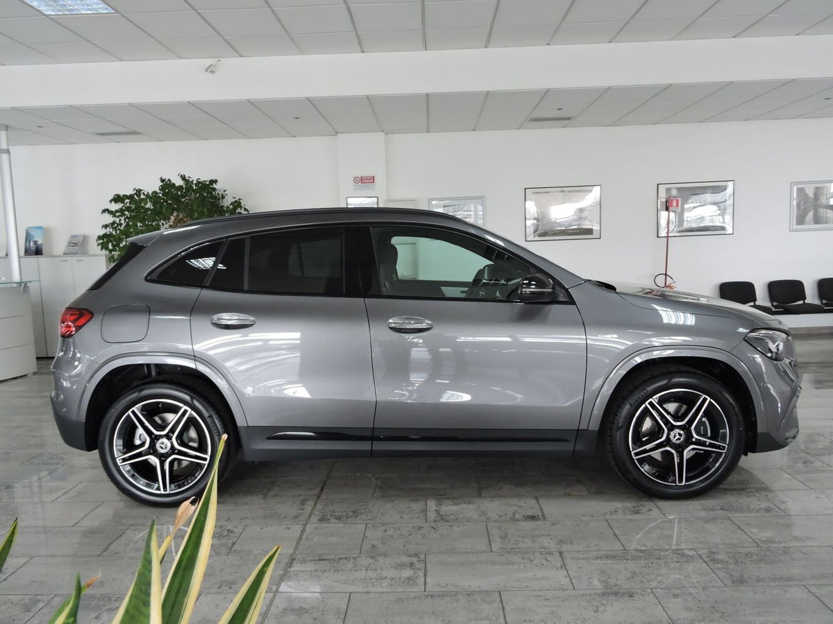 Mercedes-Benz GLA SUV 250 e phev AMG Line Advanced Plus auto (4)