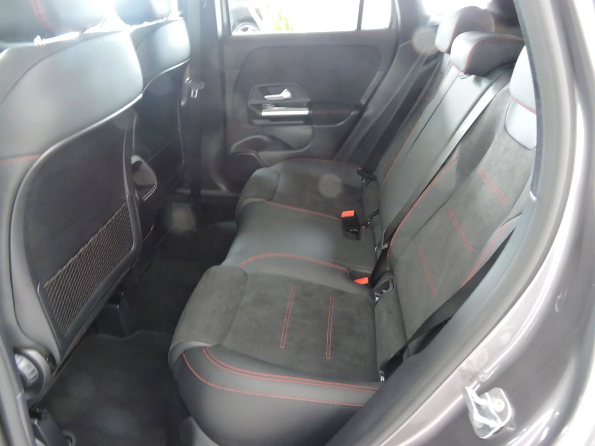 Mercedes-Benz GLA SUV 250 e phev AMG Line Advanced Plus auto (8)