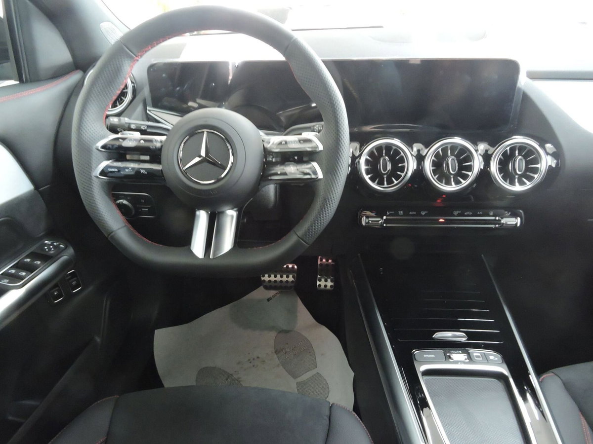 Mercedes-Benz GLA SUV 250 e phev AMG Line Advanced Plus auto (9)