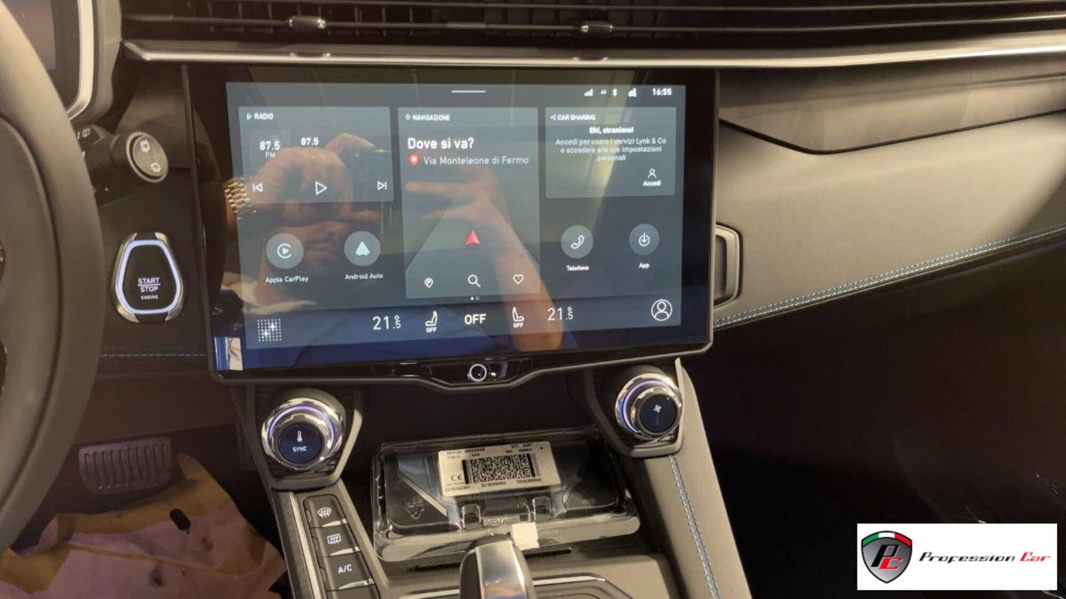 Lynk & Co 01 01 1.5 td phev (17)