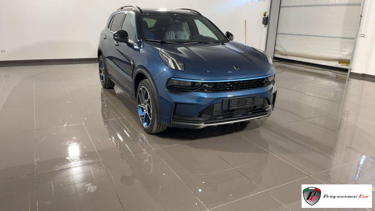 Lynk & Co 01 01 1.5 td phev (3)