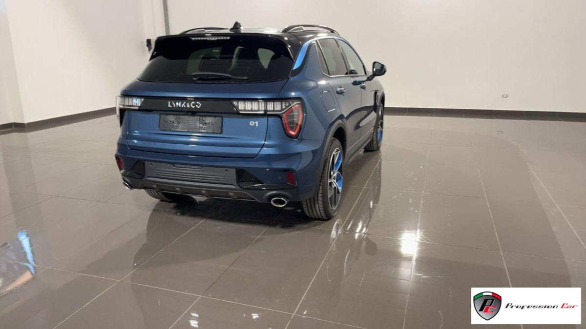 Lynk & Co 01 01 1.5 td phev (4)