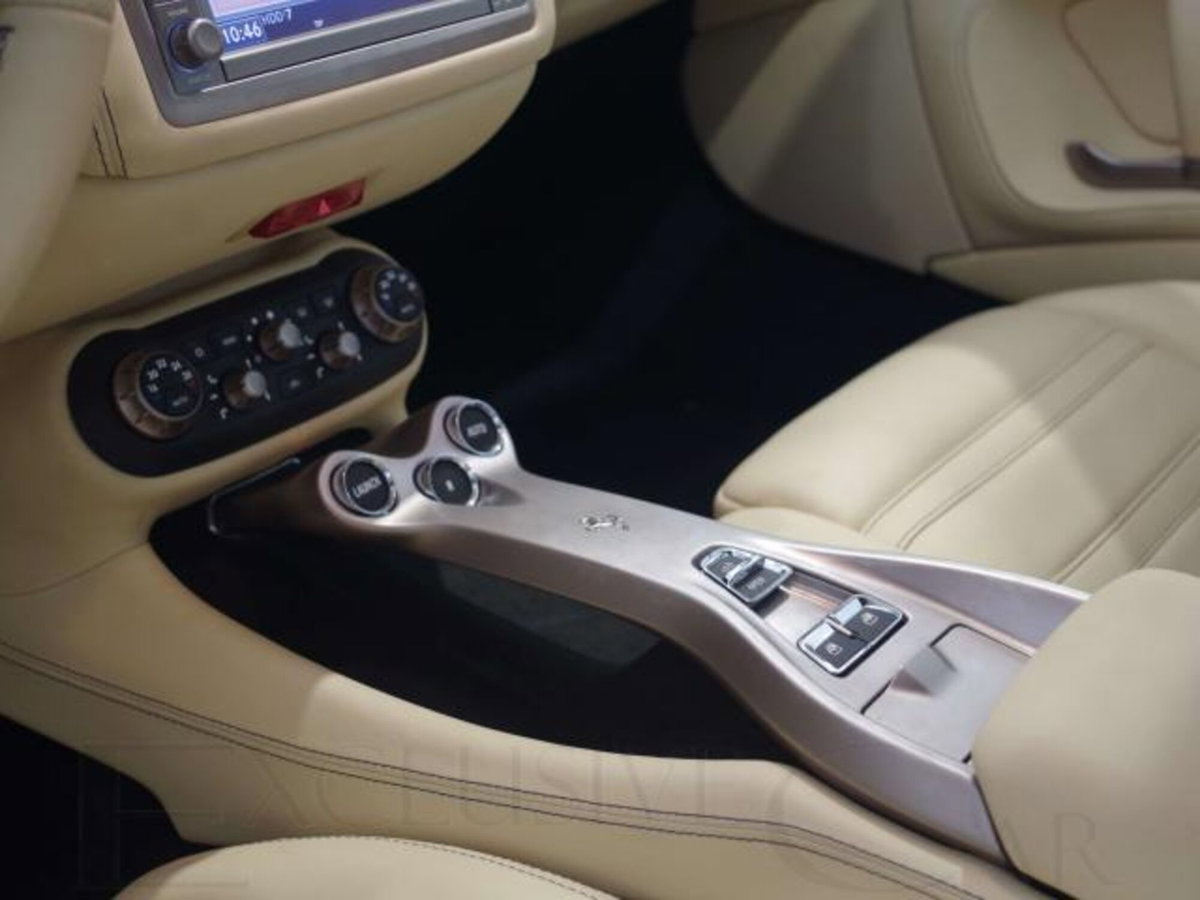 Ferrari California Spider California DCT (10)