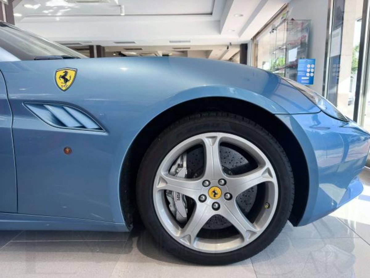 Ferrari California Spider California DCT (3)