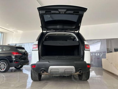 Land Rover Range Rover Sport 3.0 TDV6 HSE (8)