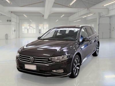 Volkswagen Passat Variant 2.0 TDI DSG Executive BlueMotion Tech. usata