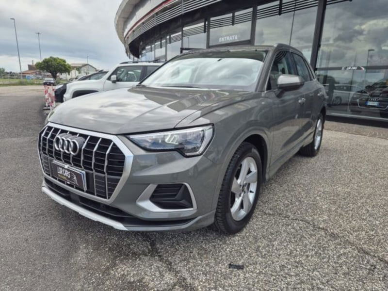 Audi Q3 35 TDI quattro S tronic Business Advanced