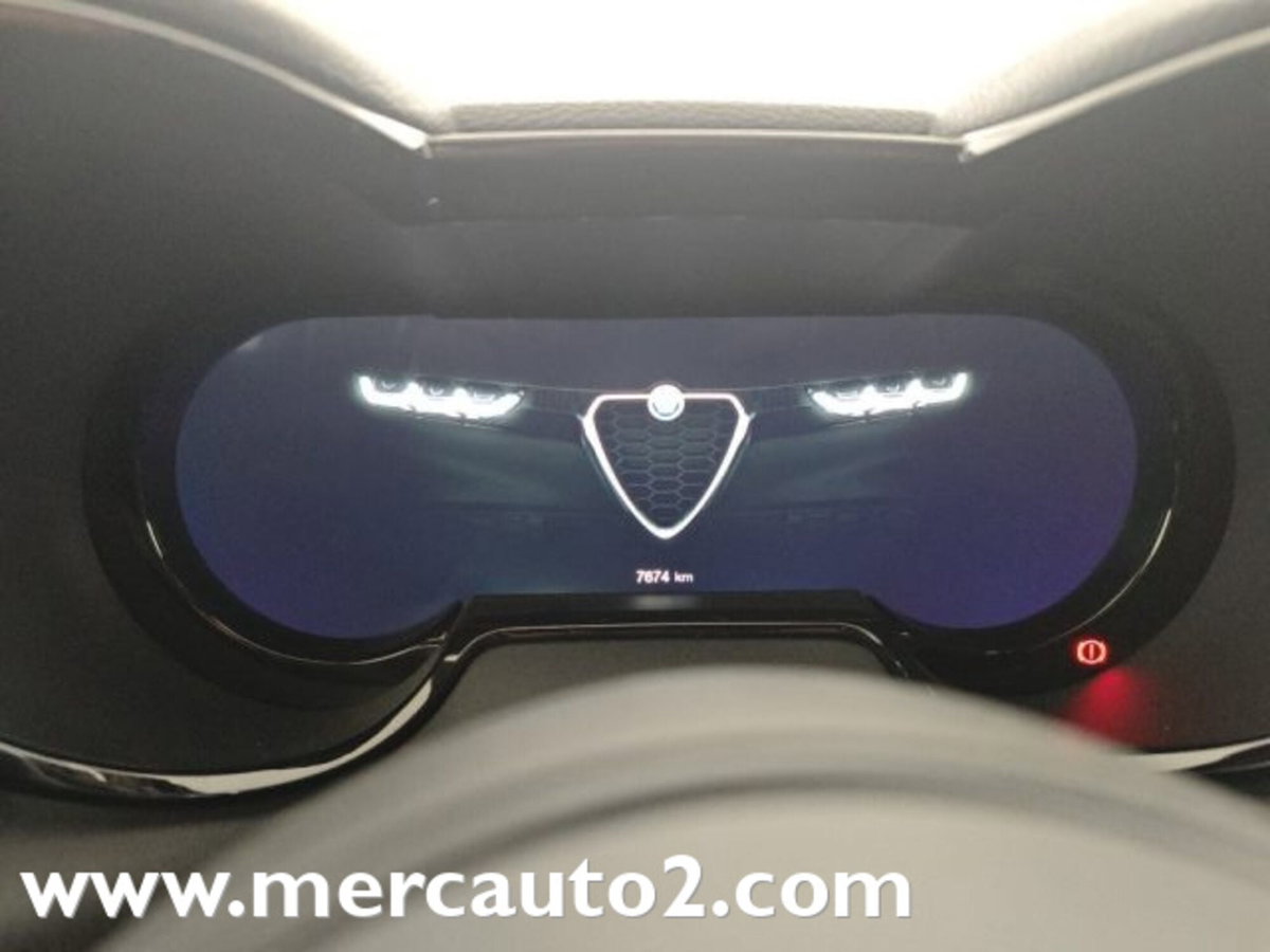 Alfa Romeo Tonale 1.5 hybrid Tributo Italiano 160cv tct7 (11)