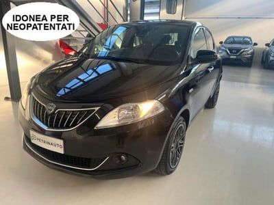 Lancia Ypsilon 1.0 FireFly 5 porte S&S Hybrid Ecochic Gold usata
